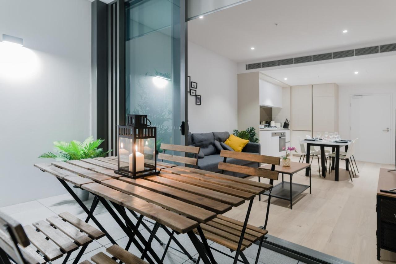 Modern 2 Bedroom Darling Square
