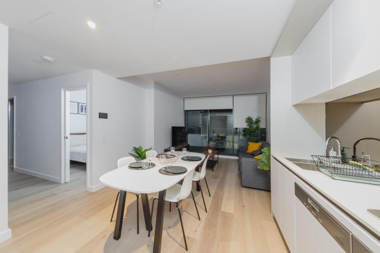 Modern 2 Bedroom Darling Square Sydney