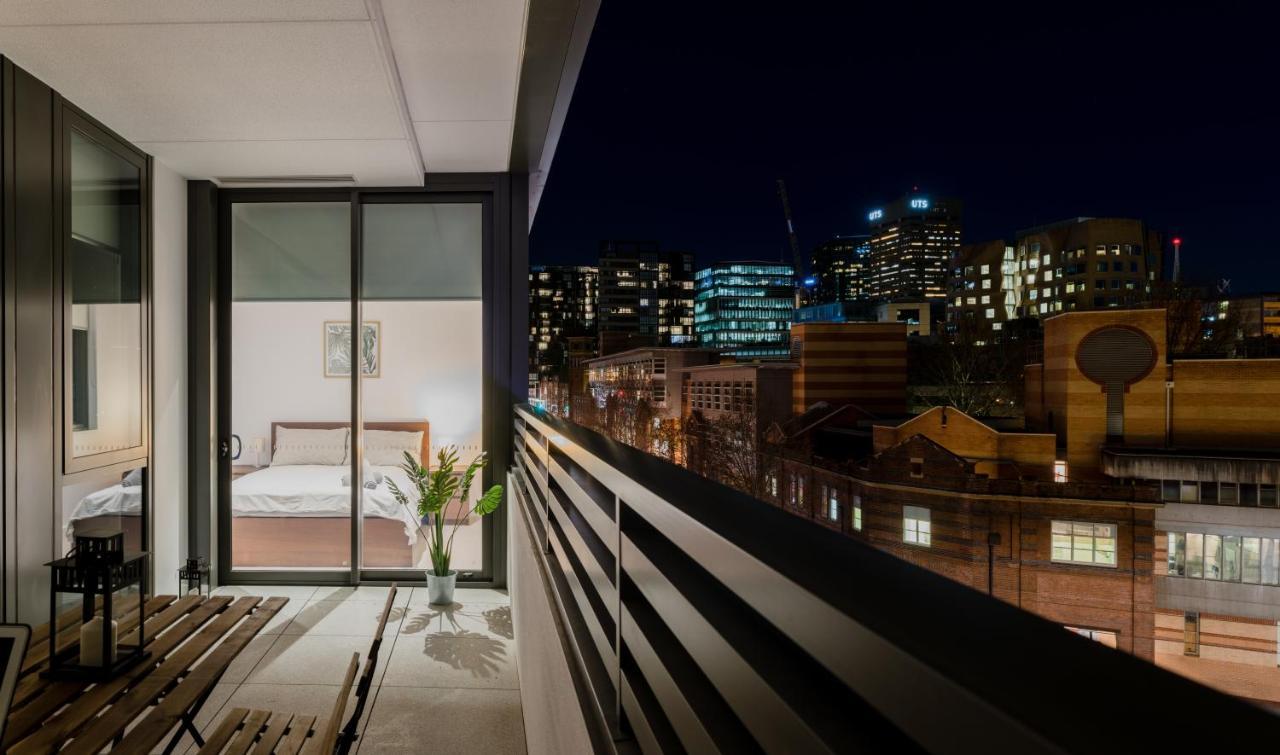 Modern 2 Bedroom Darling Square Sydney